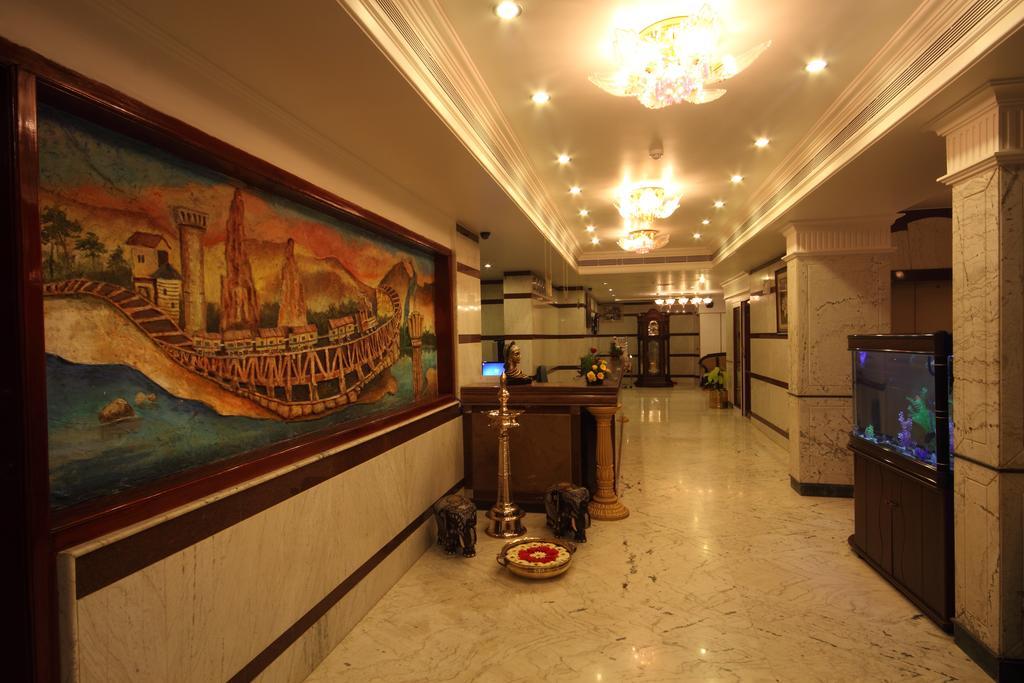 Hotel Pigeon International Bangalore Eksteriør bilde