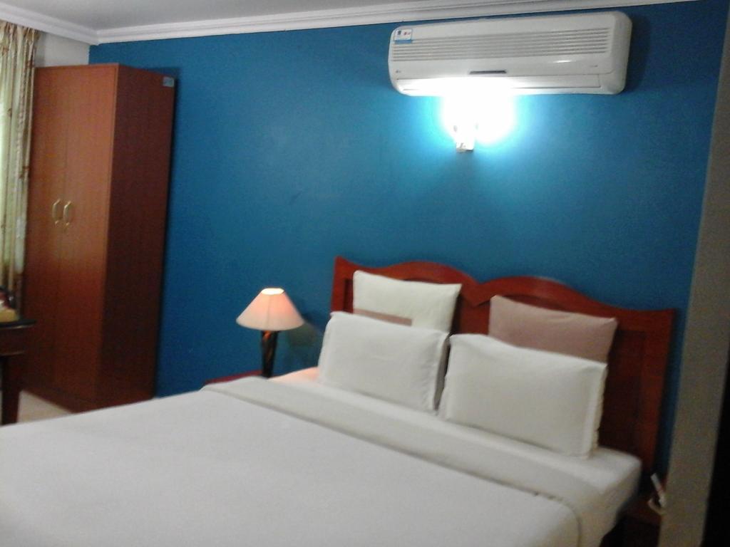 Hotel Pigeon International Bangalore Rom bilde